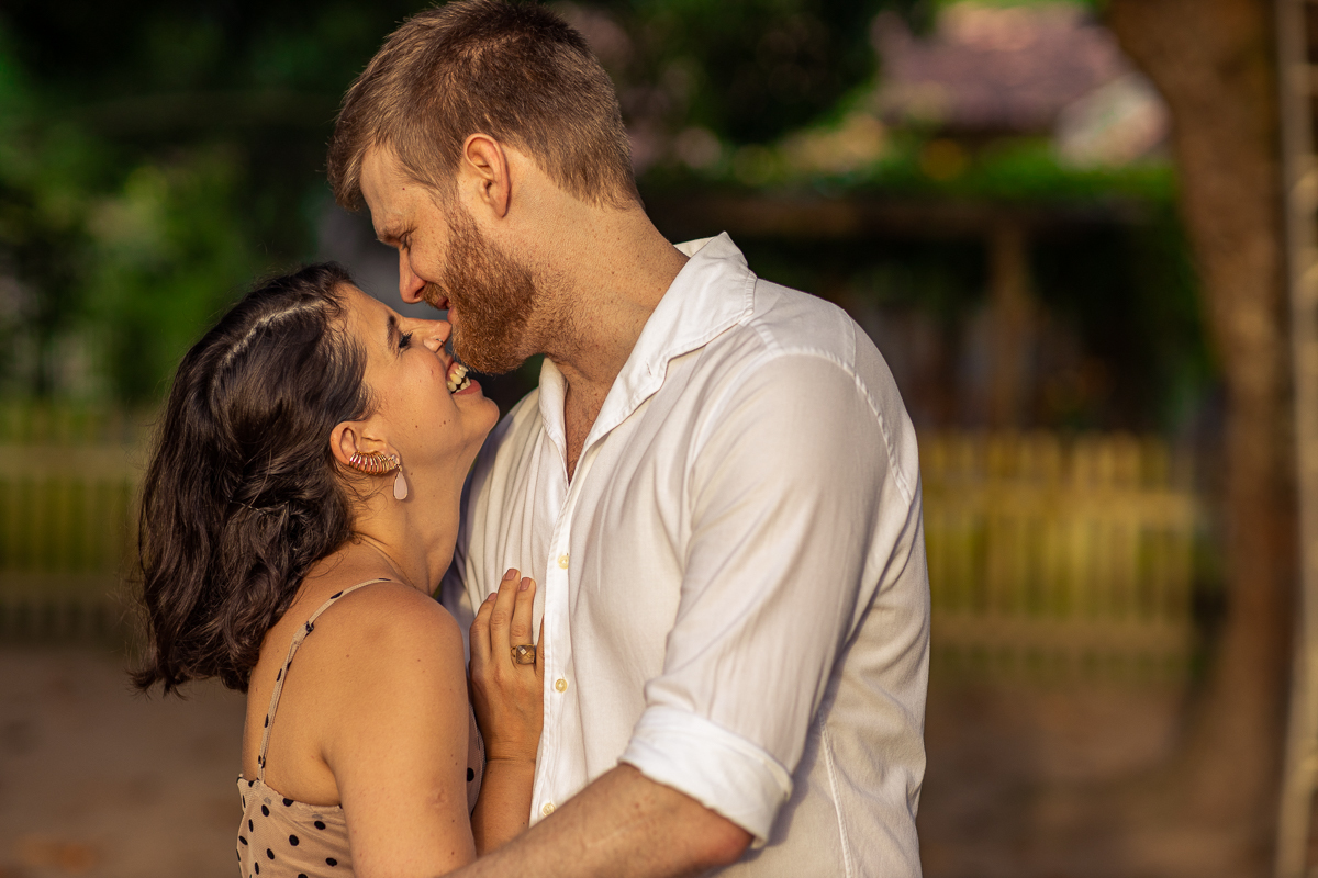 Ensaio Casal, ensaio Externo, pré-wedding, silhueta, Humildes, retrato casal