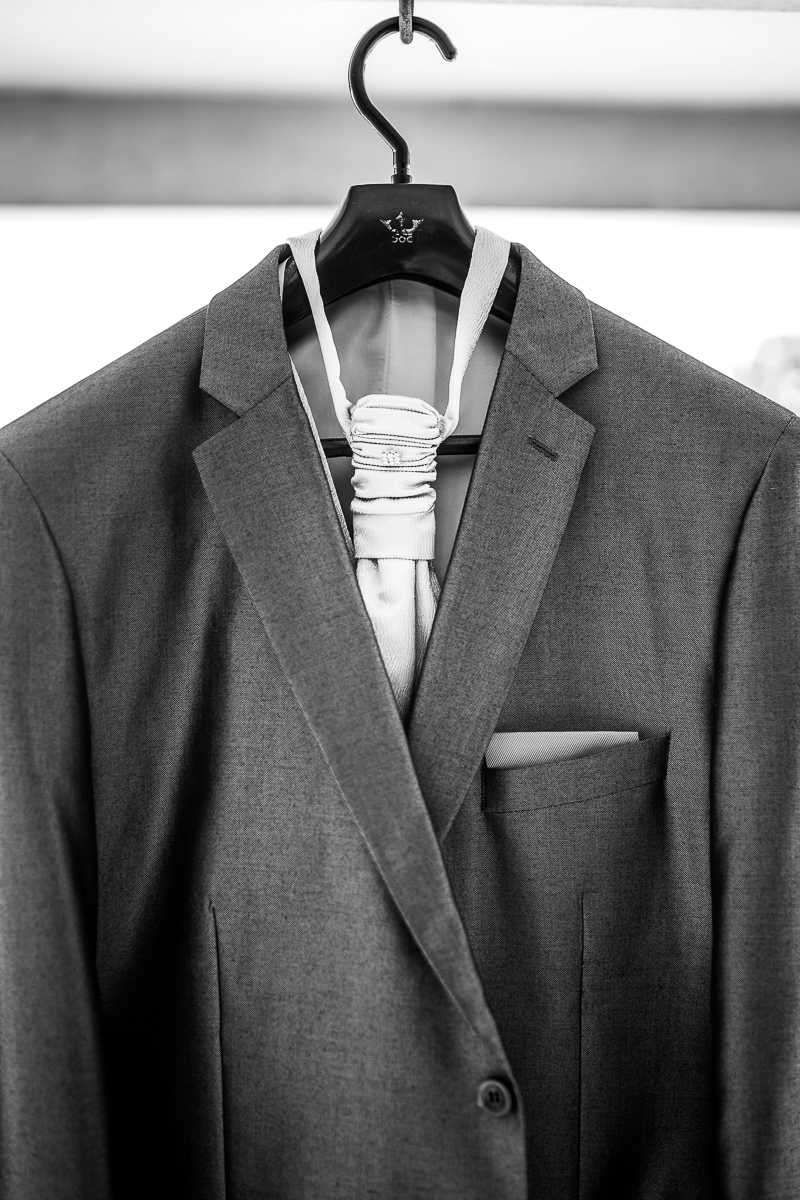 Casamento Daiane e Claudio, making of  do noivo, casamento na serra, preparação, fotografo de casamento Petter Campagna, casamento Caxias do Sul, detalhes, gravata, palitó