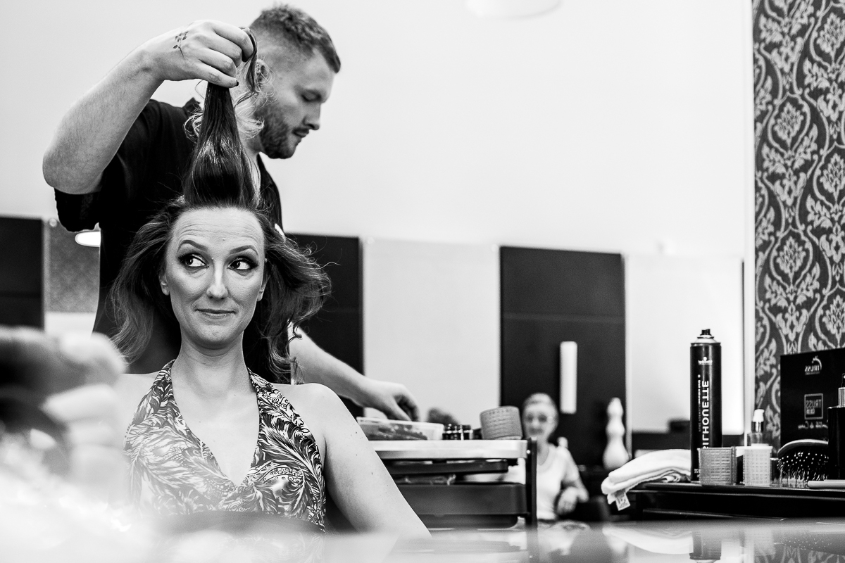 Casamento Daiane e Claudio, making of  do noivo, casamento na serra, preparação, fotografo de casamento Petter Campagna, casamento Caxias do Sul, fazendo cabelo