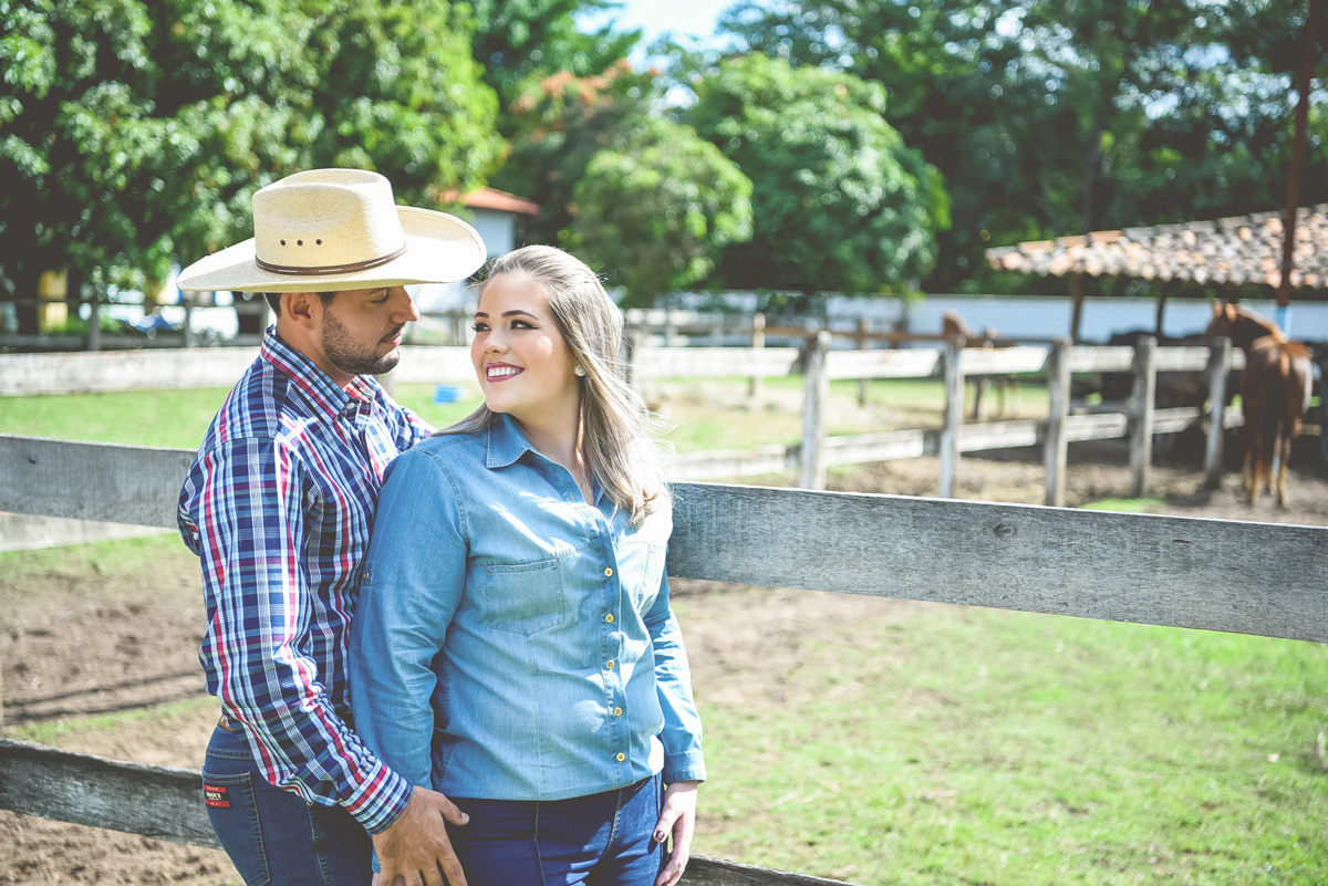 fernando-piccin-fotografo-ensaio-jamile-samuel--cavalos-fazenda-quilombo-limeira-sp-brasil