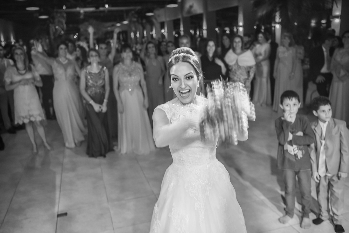 casamento-fotografo-fernando-piccin-giovana-kadu-jaguariuna-festas-eventos-baloes-afesta