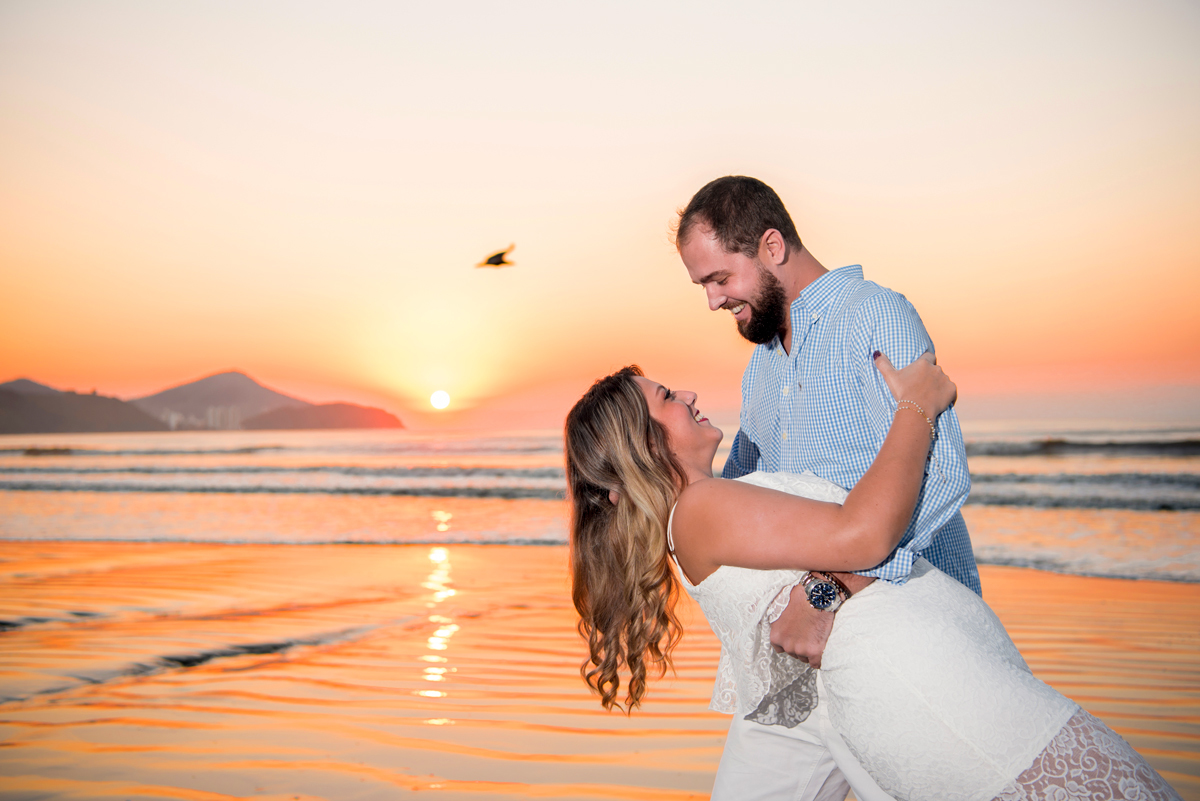 fernando-piccin-fotografo-casamento-praias-ensaio-mar-noivas-vestido