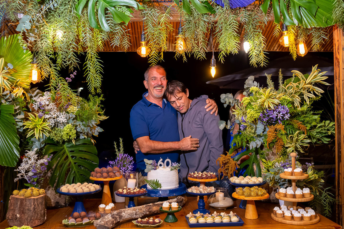 Aniversário Sr. Valdir - Cobertura de aniversário - Caraguatatuba/SP - On Click Fotografia - Festa de aniversário