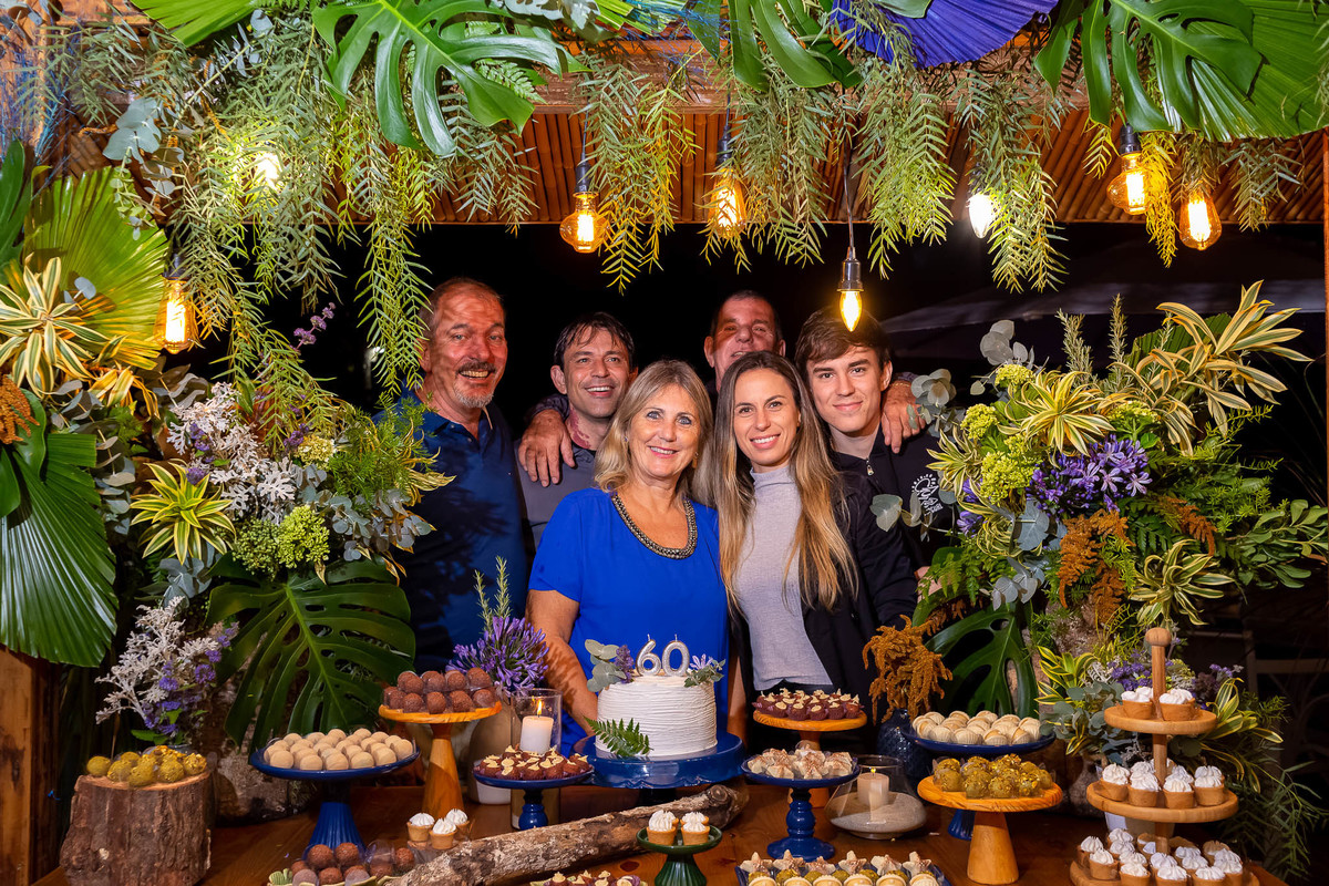 Aniversário Sr. Valdir - Cobertura de aniversário - Caraguatatuba/SP - On Click Fotografia - Festa de aniversário