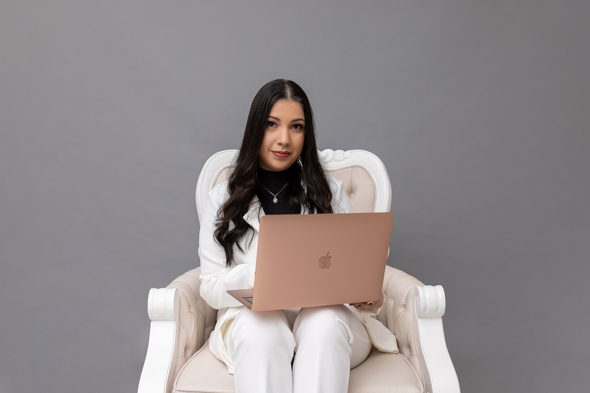 Foto Profissional - Nicole Prado - Assessora e Cerimonialista  - Caraguatatuba-SP - Estúdio On Click Fotografia - Portfólio Profissional - Fotógrafa Caraguatatuba