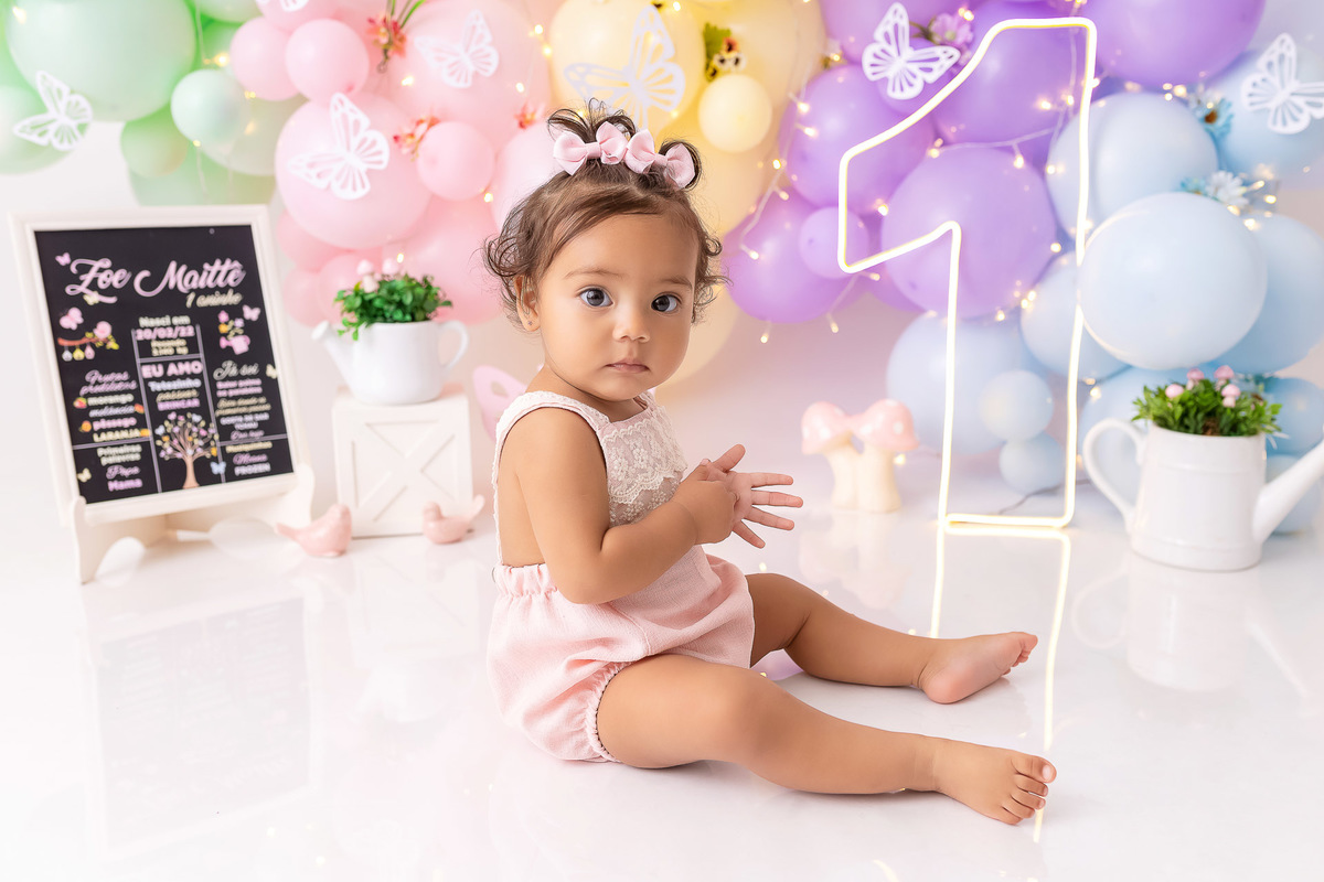 Smash The Cake Menina - Smash The Cake Menina Jardim - Smash The Cake Jardim Encantado - Smash The Cake em Estúdio - Smash The Cake Zoe Maitte - On Click Fotografia 