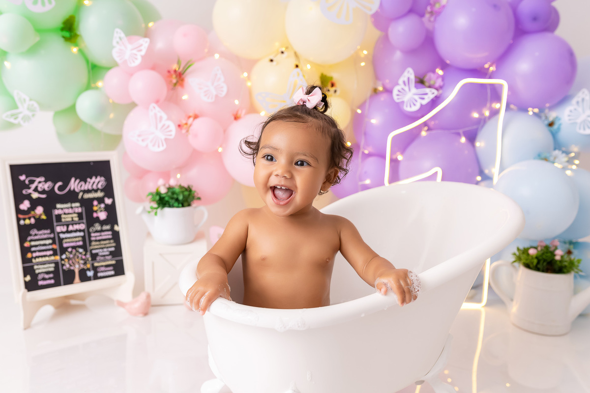 Banho Smash the Cake - Smash the Cake Banheira - Banheira - Smash The Cake Menina - Smash The Cake Menina Jardim - Smash The Cake Jardim Encantado - Smash The Cake em Estúdio - Smash The Cake Zoe Maitte - On Click Fotografia 

