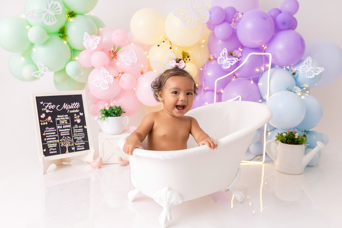 Banho Smash the Cake - Smash the Cake Banheira - Banheira - Smash The Cake Menina - Smash The Cake Menina Jardim - Smash The Cake Jardim Encantado - Smash The Cake em Estúdio - Smash The Cake Zoe Maitte - On Click Fotografia 

