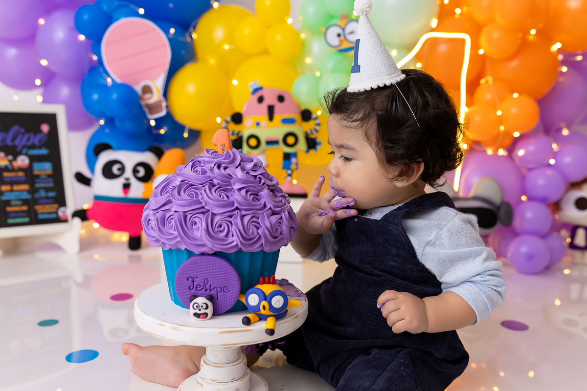 Smash The Cake Bolo - Smash the Cake Comendo bolo - Smash The Cake Menino - Smash The Cake lingo kids - Smash The Cake colorido - Smash The Cake em Estúdio - Smash The Cake Felipe- On Click Fotografia - Estúdio on click fotografia 
