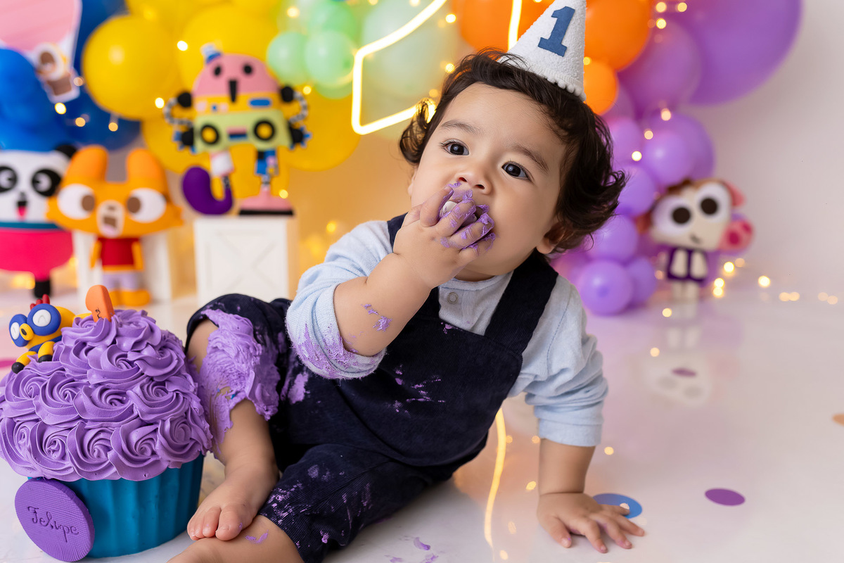 Smash The Cake Bolo - Smash the Cake Comendo bolo - Smash The Cake Menino - Smash The Cake lingo kids - Smash The Cake colorido - Smash The Cake em Estúdio - Smash The Cake Felipe- On Click Fotografia - Estúdio on click fotografia 
