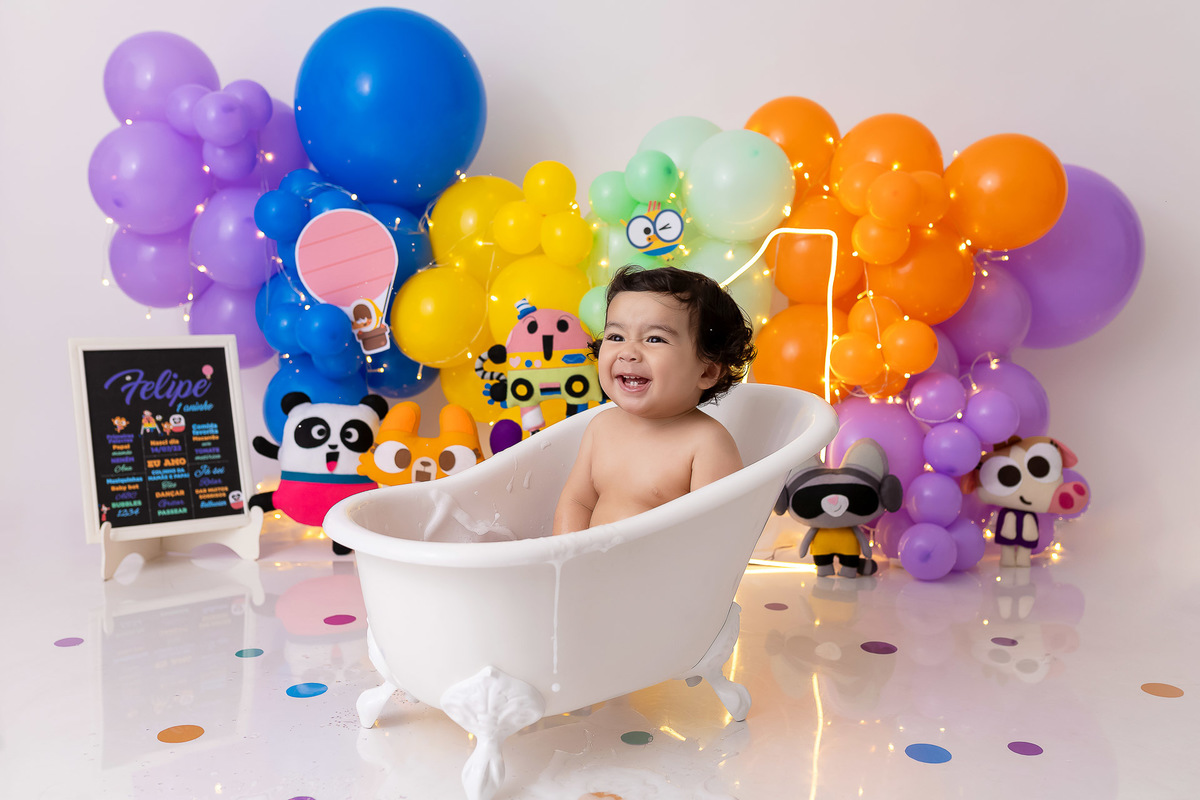 Banho Smash the Cake - Smash the Cake Banheira - Banheira - Smash The Cake Menino - Smash The Cake Menino lingokids - Smash The Cake colorido - Smash The Cake em Estúdio - Smash The Cake Felipe - On Click Fotografia - estúdio on click fotografia 
