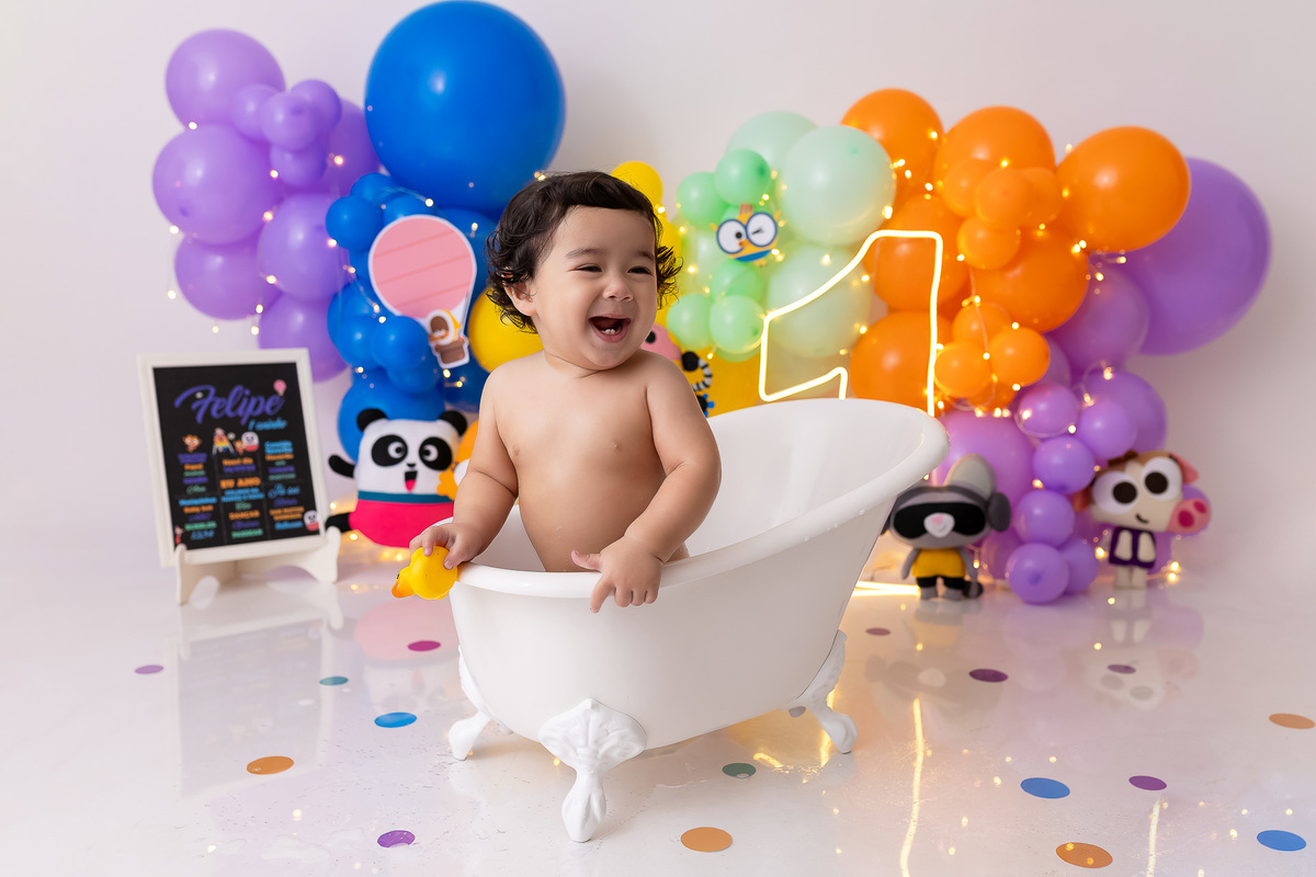 Banho Smash the Cake - Smash the Cake Banheira - Banheira - Smash The Cake Menino - Smash The Cake Menino lingokids - Smash The Cake colorido - Smash The Cake em Estúdio - Smash The Cake Felipe - On Click Fotografia - estúdio on click fotografia 

