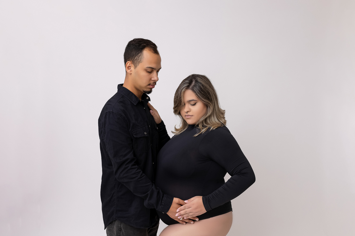 Ensaio gestante estúdio - Estúdio Fotógrafico Caraguatatuba - Gestante Beatriz - Estúdio On Click Fotografia