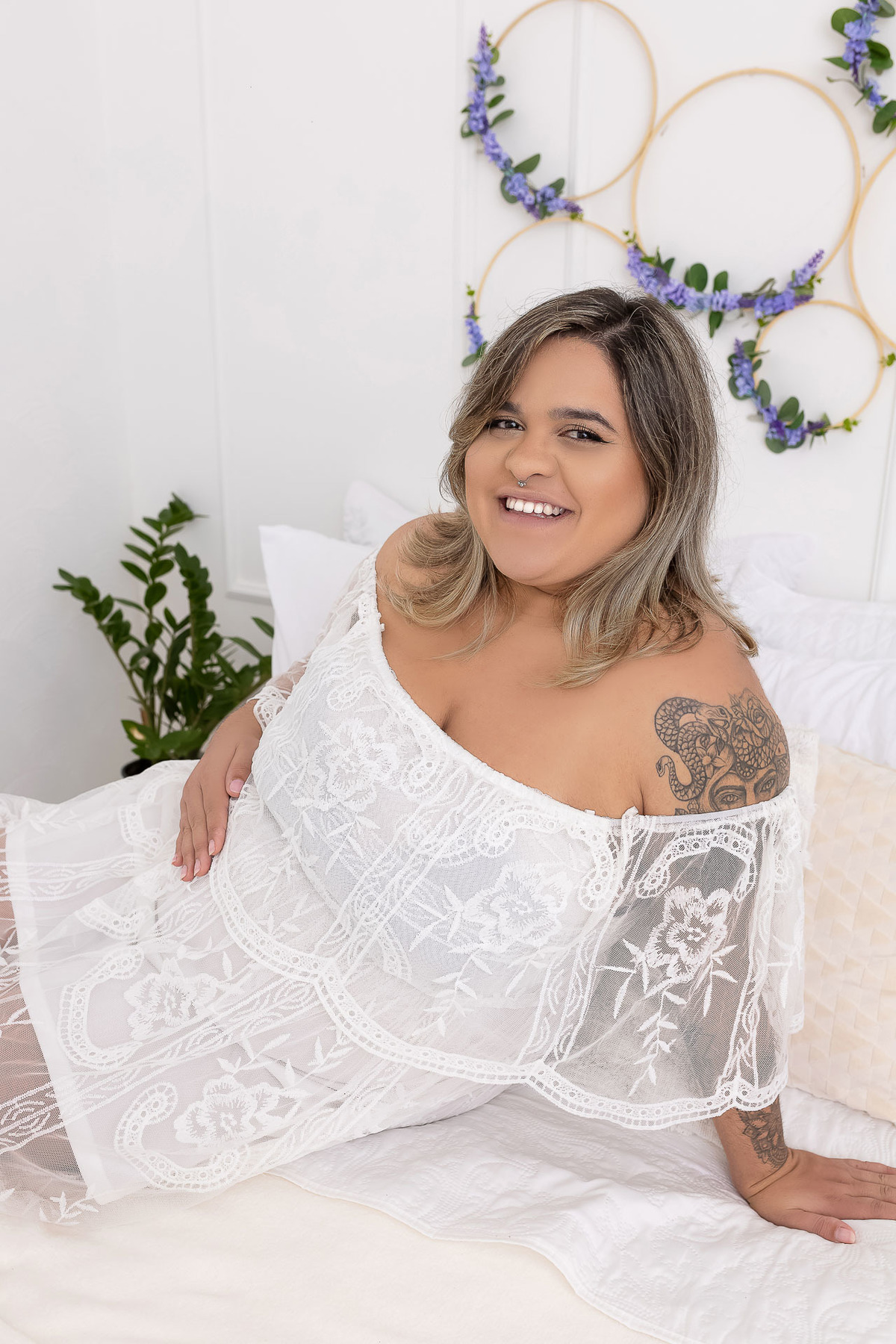 Ensaio gestante estúdio - Estúdio Fotógrafico Caraguatatuba - Gestante Beatriz - Estúdio On Click Fotografia