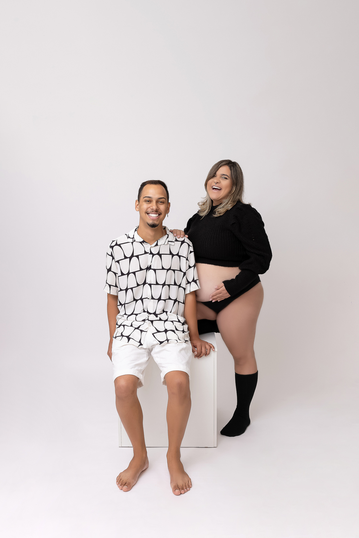 Ensaio gestante estúdio - Estúdio Fotógrafico Caraguatatuba - Gestante Beatriz - Estúdio On Click Fotografia