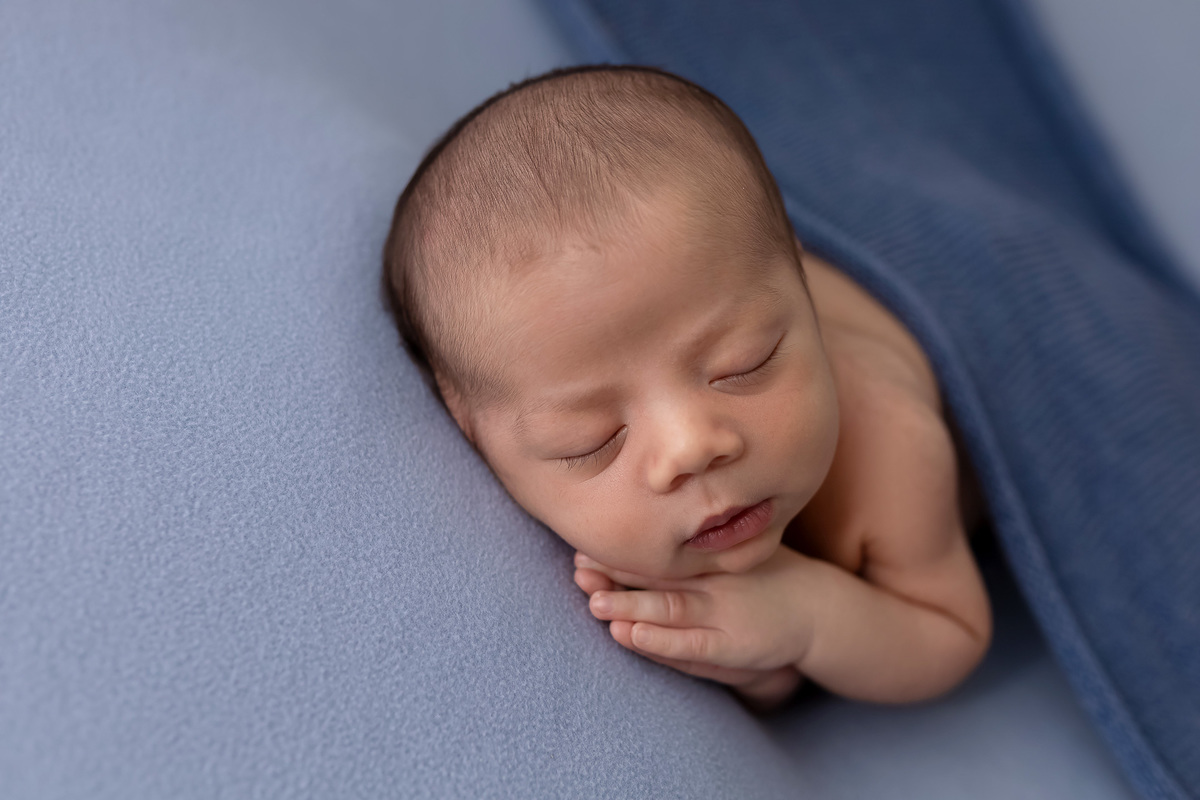 Ensaio newborn em Caraguatatuba - Estúdio Fotografico On Click foto - Ensaio do recém nascido Joaquim