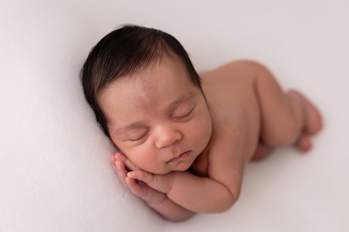 Newborn Ubatuba - Recém-nascido Oliver - Ensaio em estúdio