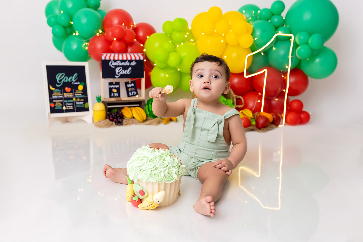 Smash the Cake em Caraguatatuba - Smash the cake tema quitanda - Smash the cake do Gael - Smash the cake tema frutinha