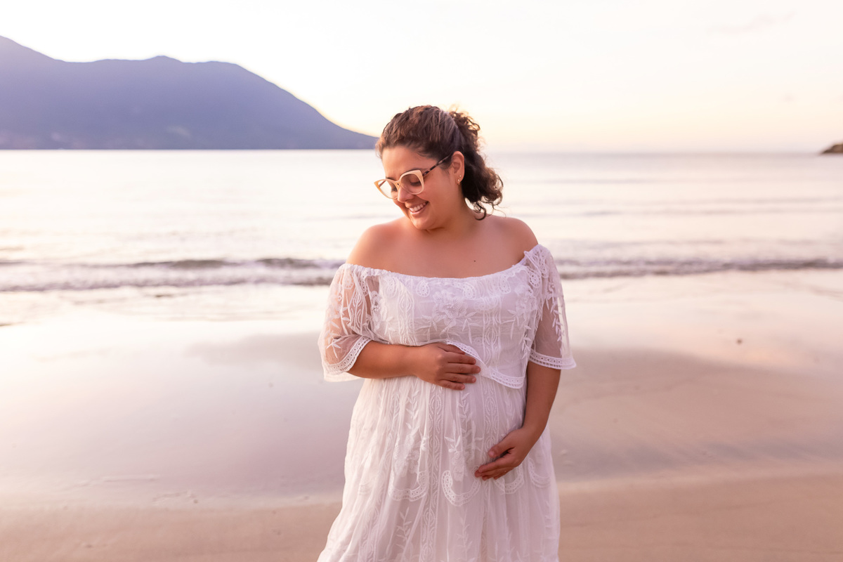 Ensaio gestante na praia - Praia de Guaecá - Primeiro mês da Jhuli gestante - São Sebastião/SP