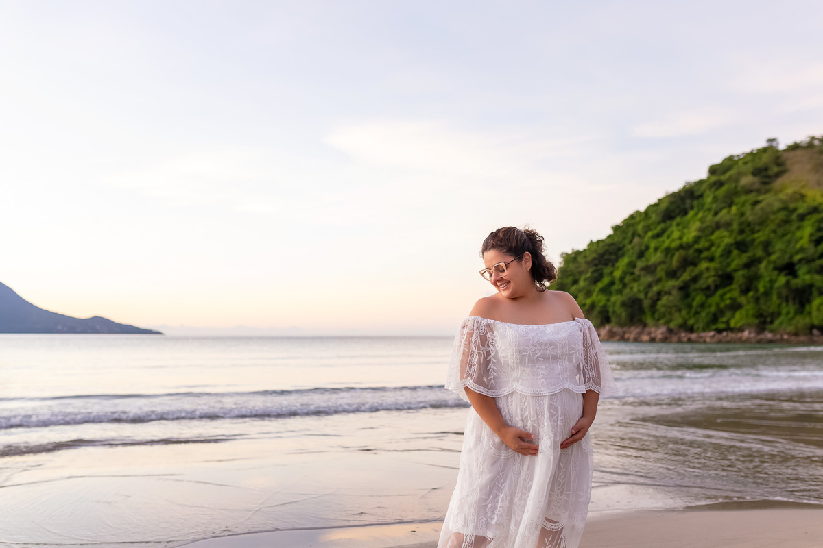 Ensaio gestante na praia - Praia de Guaecá - Primeiro mês da Jhuli gestante - São Sebastião/SP