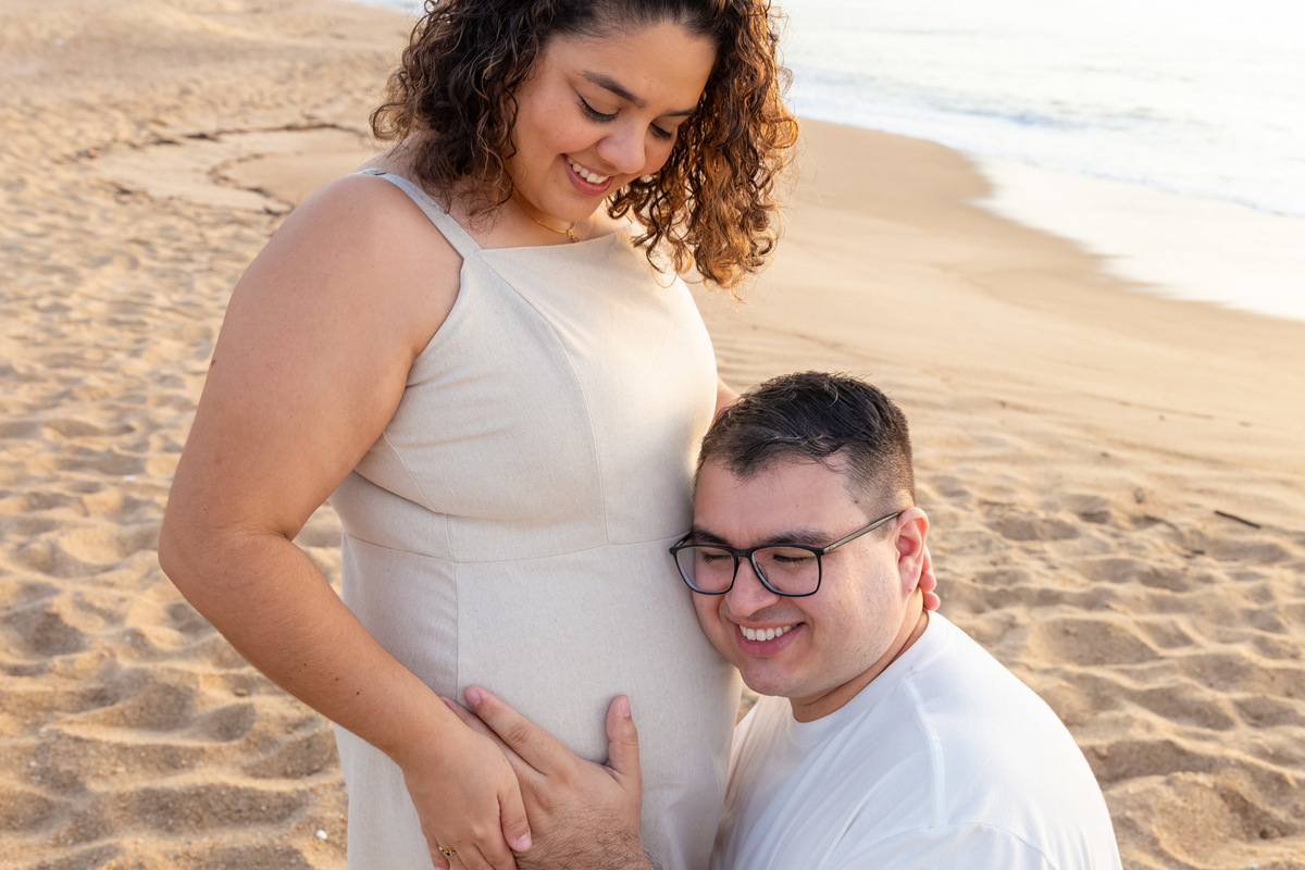 Ensaio gestante na praia - Praia do Capricórnio - Caraguatatuba/SP - Fotógrafos Jhuli e Rogério