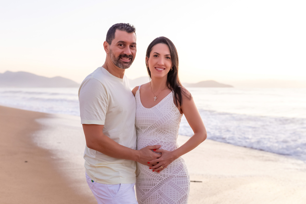 Ensaio gestante na praia - Praia do Capricórnio - Caraguatatuba - Gestante Talita