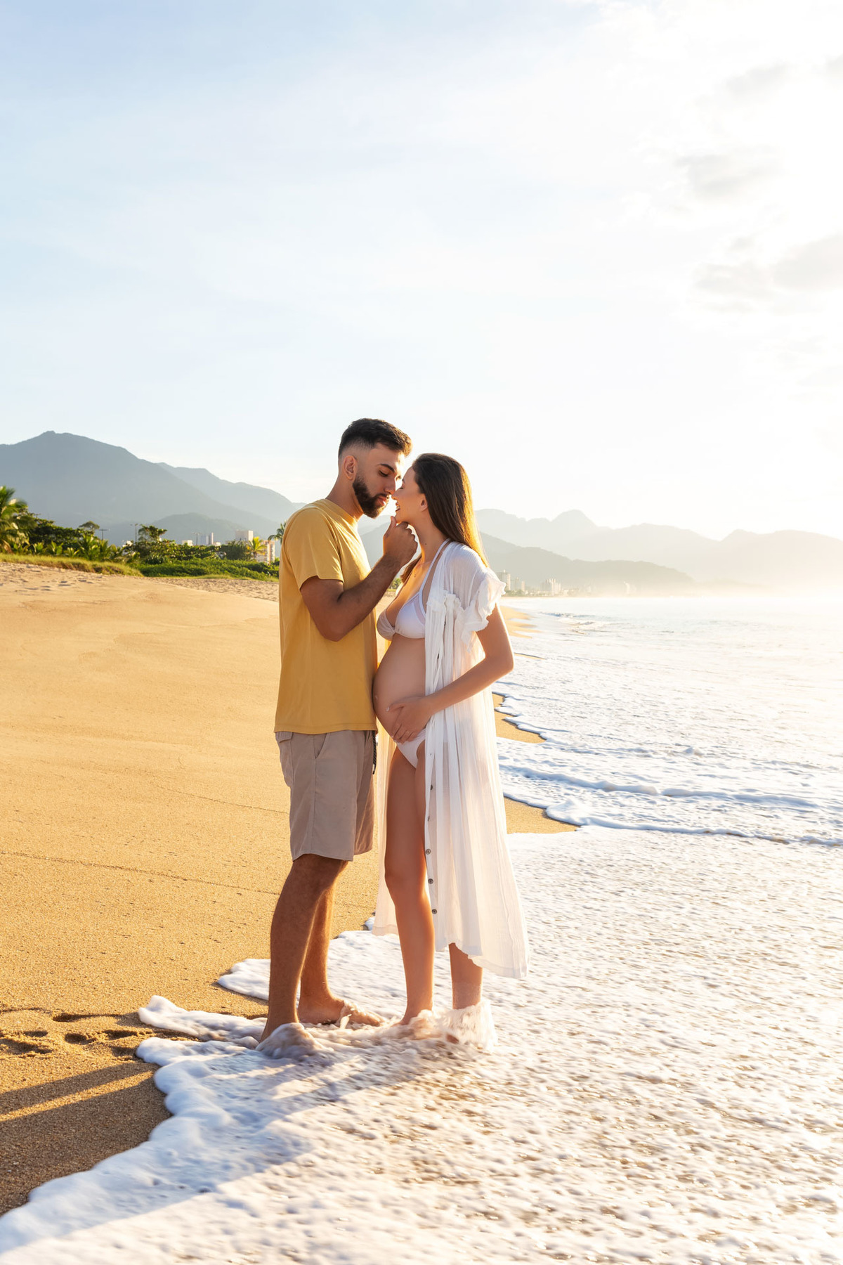 Ensaio gestante na praia - Praia do Capricórnio - Caraguatatuba - Gestante Gabriela