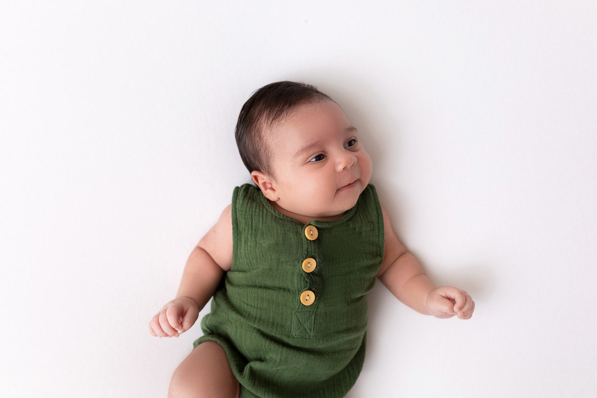 Acompanhamento Oliver - Ensaio infantil Caraguatatuba - Ensaio de 1 mês