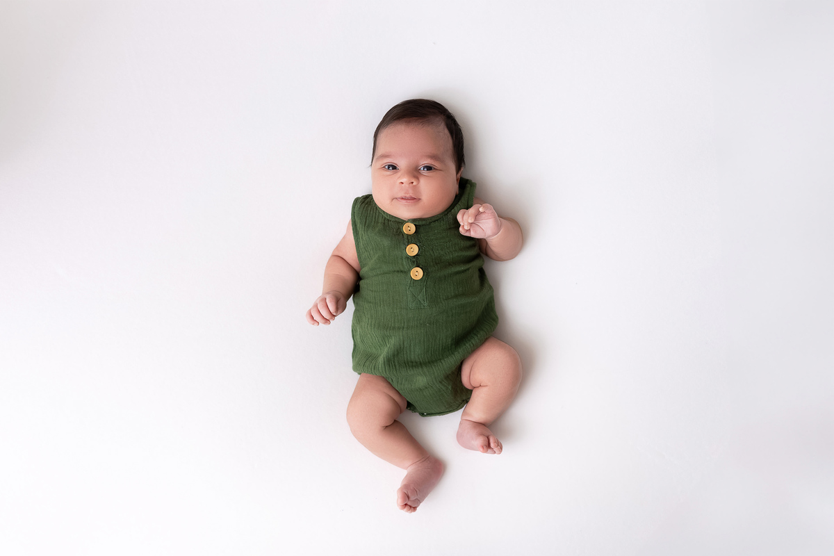 Acompanhamento Oliver - Ensaio infantil Caraguatatuba - Ensaio de 1 mês