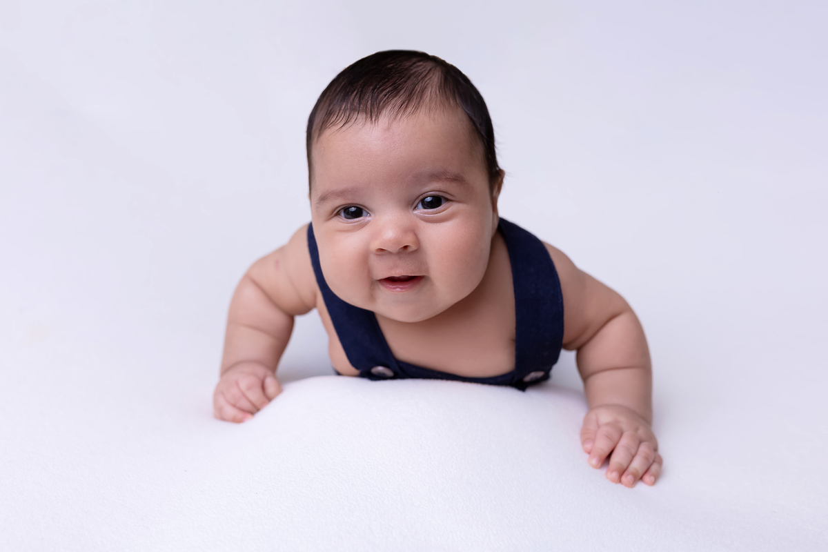 Acompanhamento Oliver - Ensaio infantil Caraguatatuba - Ensaio de 2 meses