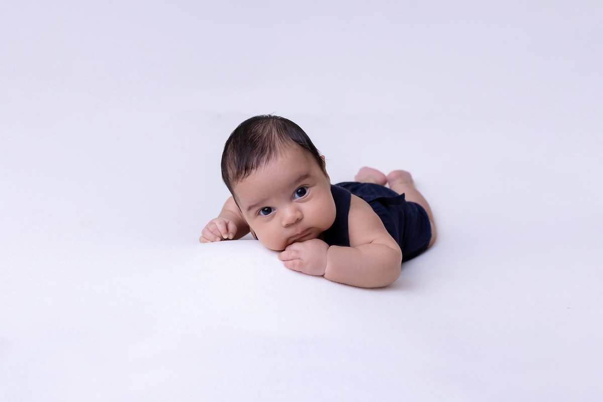 Acompanhamento Oliver - Ensaio infantil Caraguatatuba - Ensaio de 2 meses