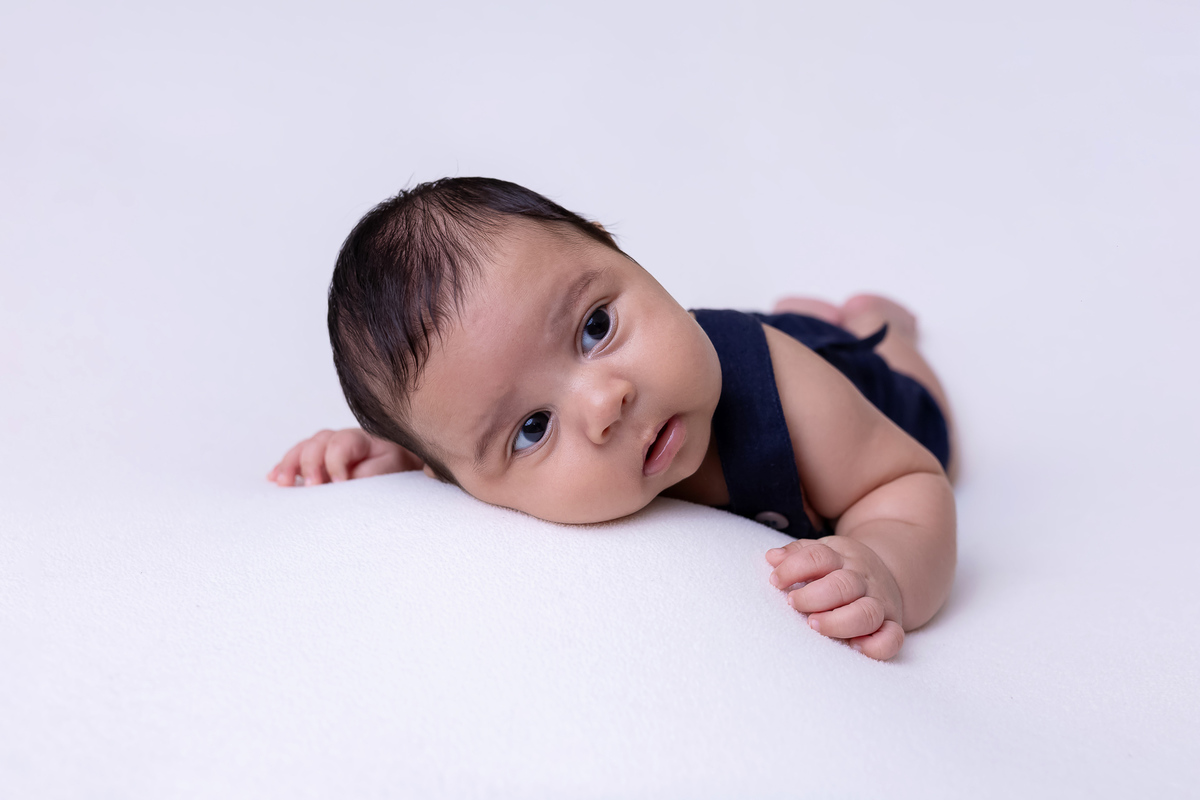 Acompanhamento Oliver - Ensaio infantil Caraguatatuba - Ensaio de 2 meses