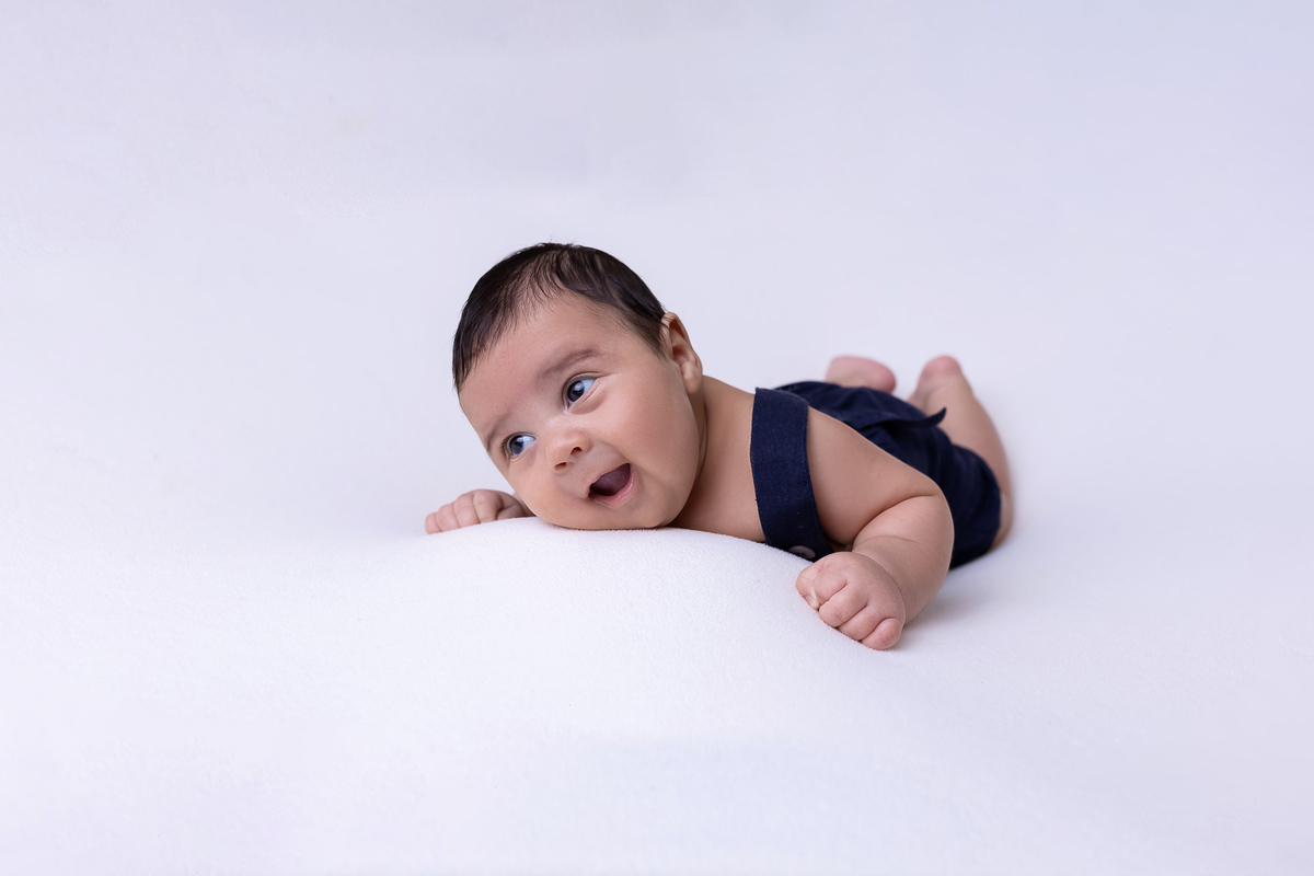 Acompanhamento Oliver - Ensaio infantil Caraguatatuba - Ensaio de 2 meses