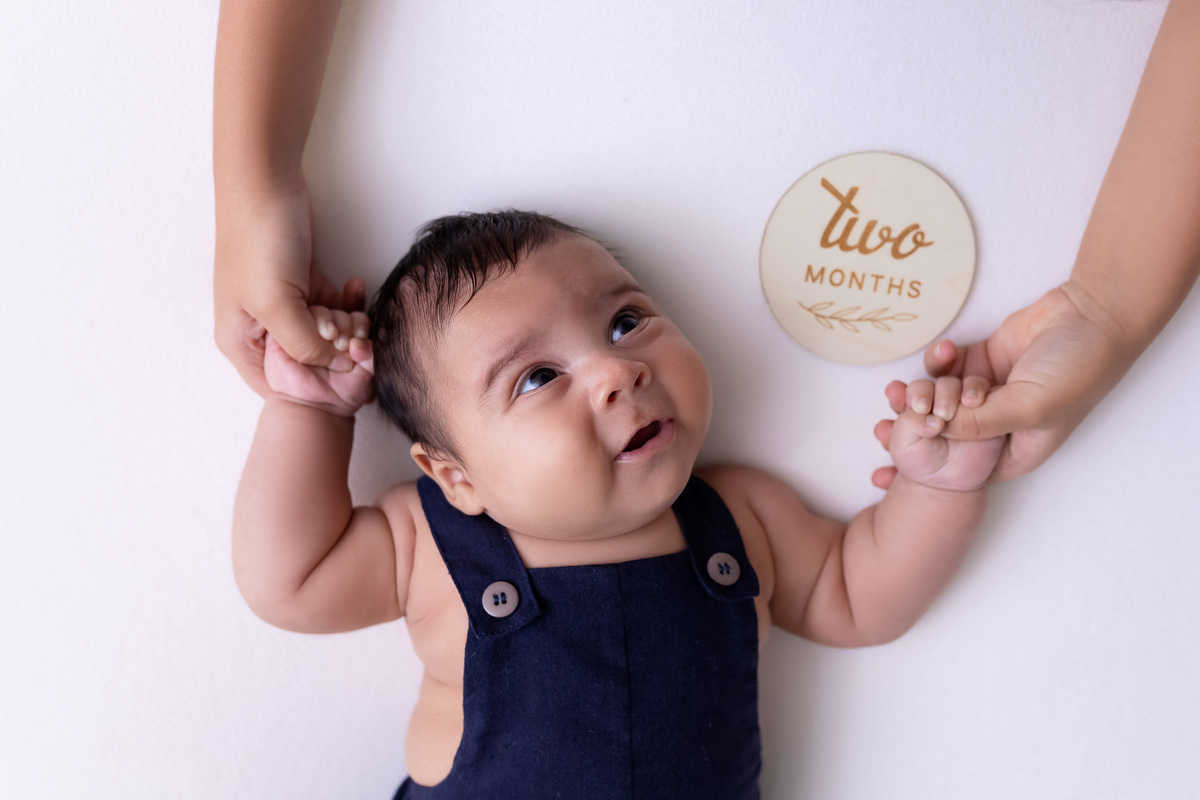 Acompanhamento Oliver - Ensaio infantil Caraguatatuba - Ensaio de 2 meses