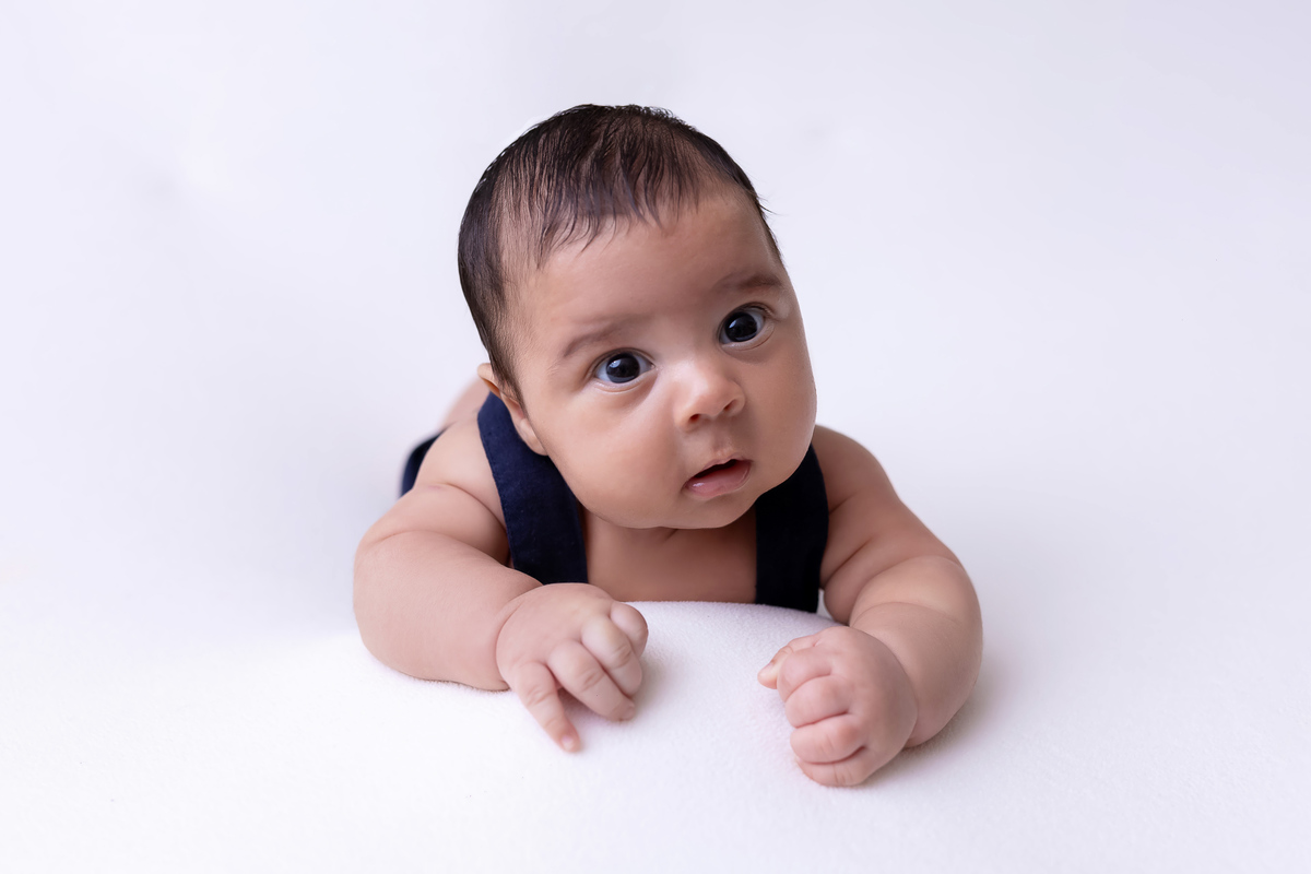 Acompanhamento Oliver - Ensaio infantil Caraguatatuba - Ensaio de 2 meses