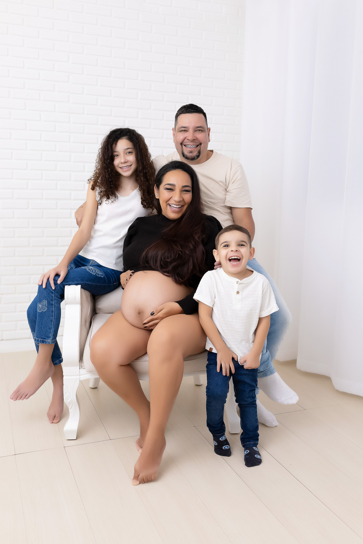 Ensaio gestante em Caraguatatuba - Ensaio gestante estúdio - Estúdio Fotógrafico Caraguatatuba - Gestante Karina - Fotógrafa Caraguatatuba