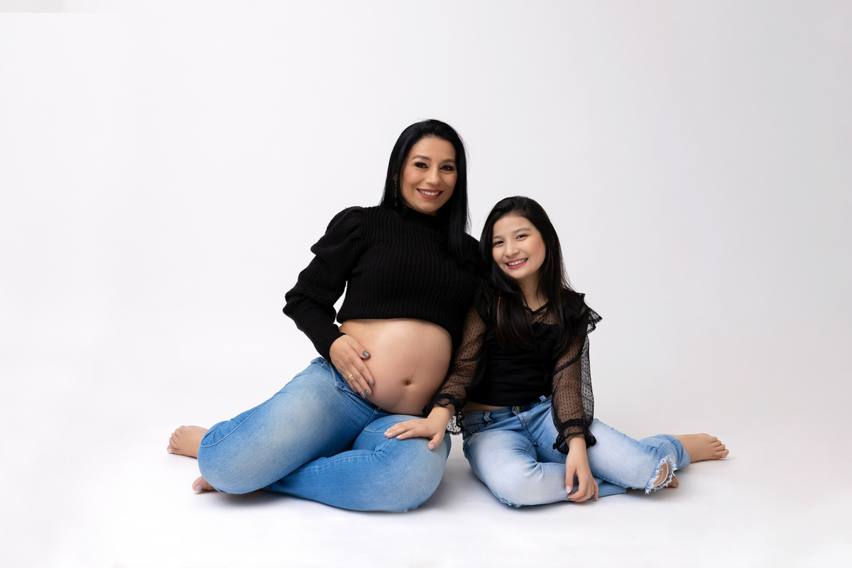 Ensaio gestante em Caraguatatuba - Ensaio gestante estúdio - Estúdio Fotógrafico Caraguatatuba - Gestante Grazi - Fotógrafa Caraguatatuba