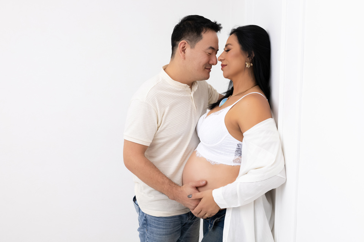 Ensaio gestante em Caraguatatuba - Ensaio gestante estúdio - Estúdio Fotógrafico Caraguatatuba - Gestante Grazi - Fotógrafa Caraguatatuba