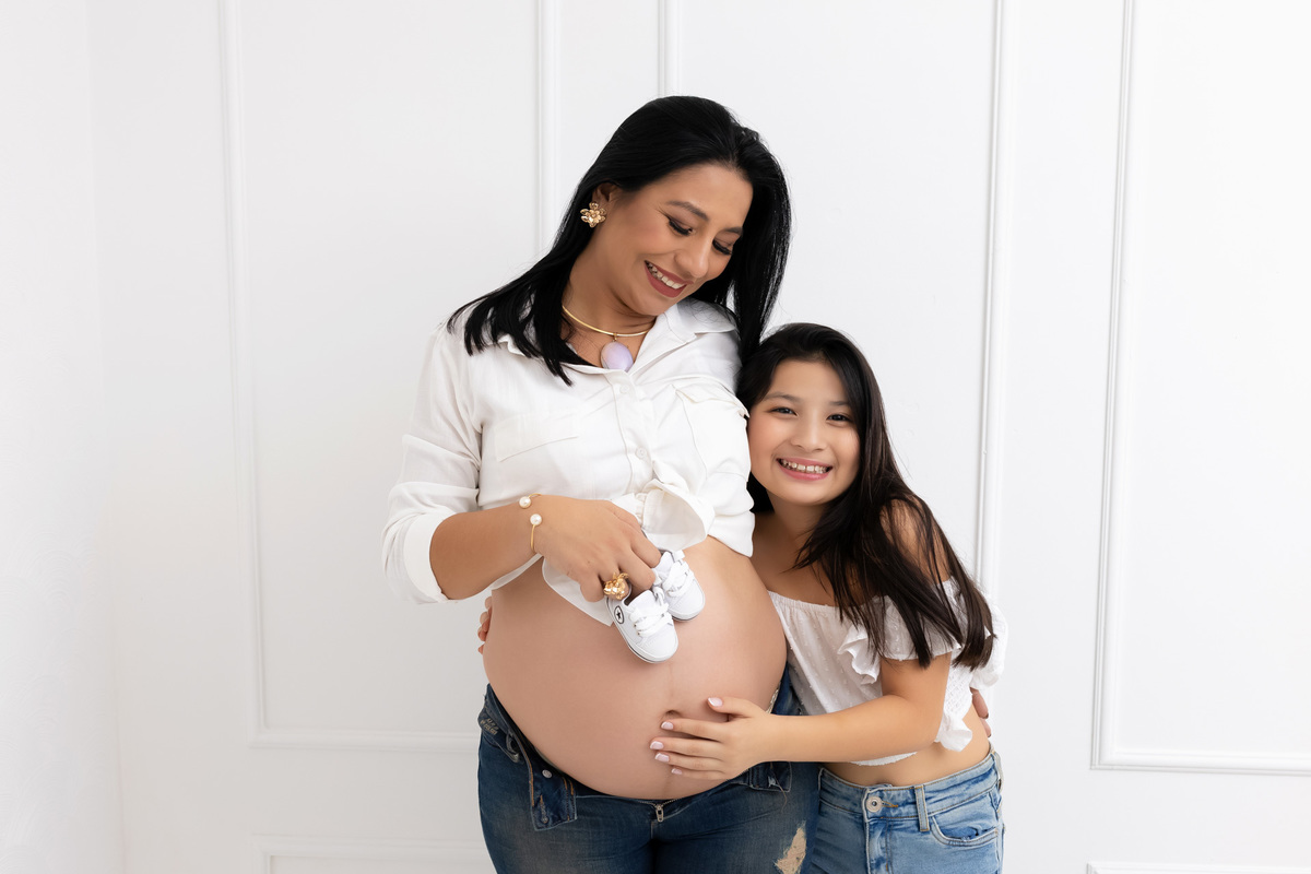 Ensaio gestante em Caraguatatuba - Ensaio gestante estúdio - Estúdio Fotógrafico Caraguatatuba - Gestante Grazi - Fotógrafa Caraguatatuba