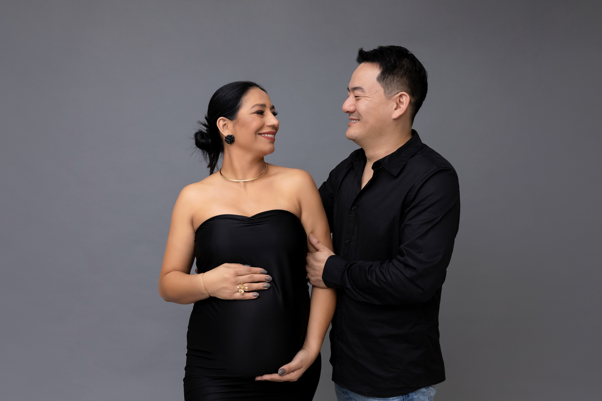 Ensaio gestante em Caraguatatuba - Ensaio gestante estúdio - Estúdio Fotógrafico Caraguatatuba - Gestante Grazi - Fotógrafa Caraguatatuba