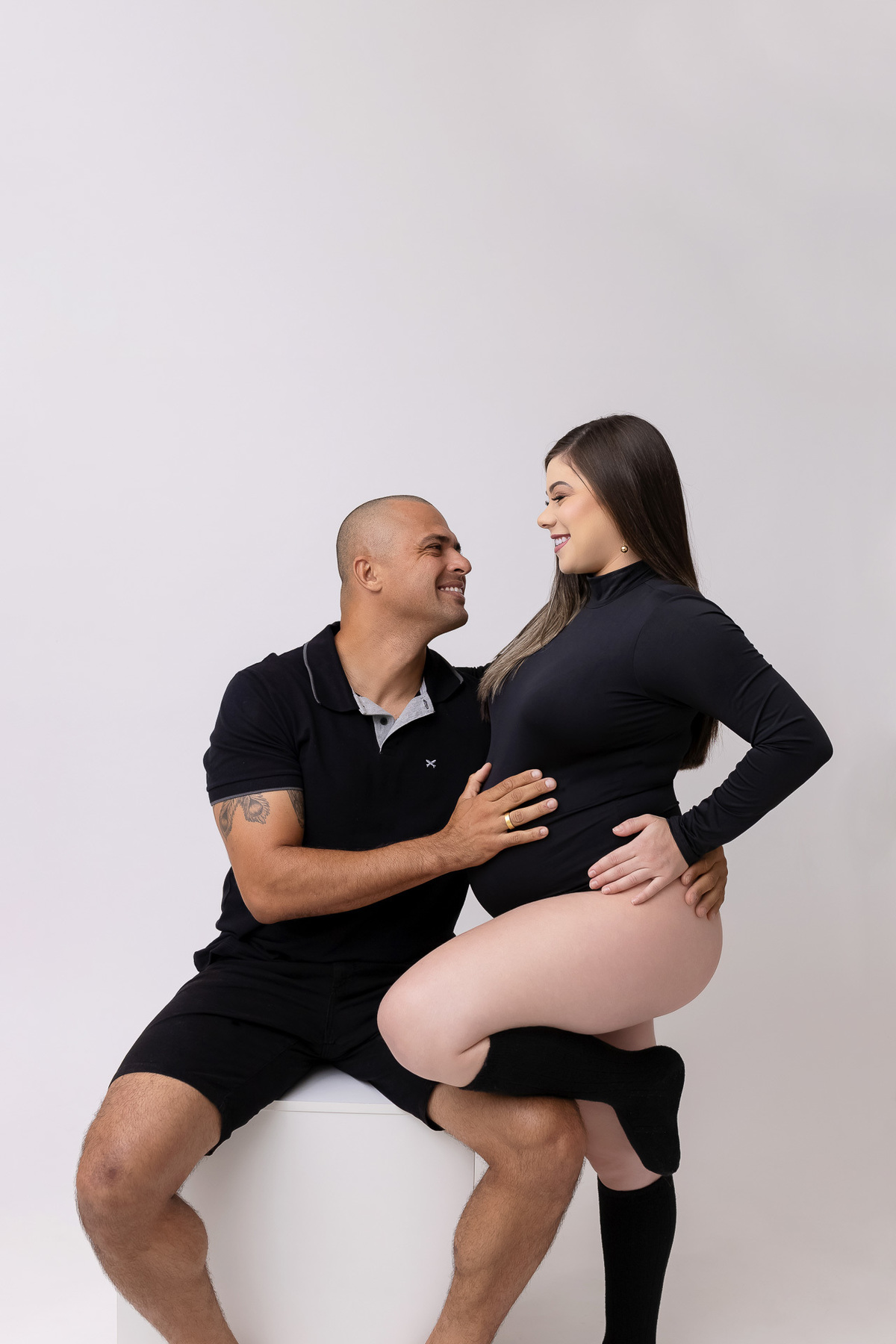 Ensaio gestante em Caraguatatuba - Ensaio gestante estúdio - Estúdio Fotógrafico Caraguatatuba - Gestante Taiane - Fotógrafa Caraguatatuba