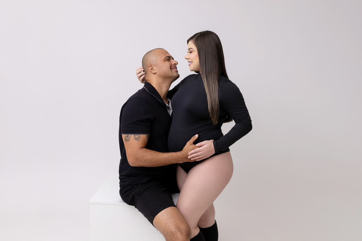 Ensaio gestante em Caraguatatuba - Ensaio gestante estúdio - Estúdio Fotógrafico Caraguatatuba - Gestante Taiane - Fotógrafa Caraguatatuba