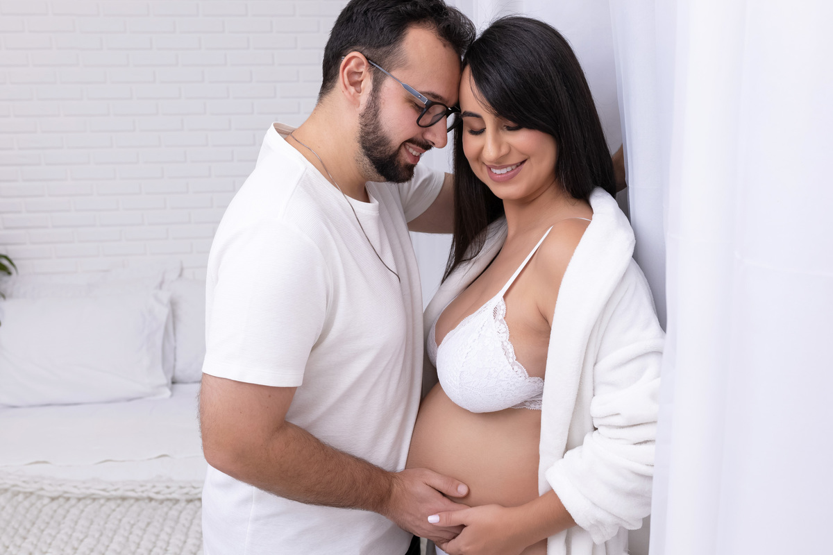 Ensaio gestante em Caraguatatuba - Ensaio gestante estúdio - Estúdio Fotógrafico Caraguatatuba - Gestante Caroline - Fotógrafa Caraguatatuba