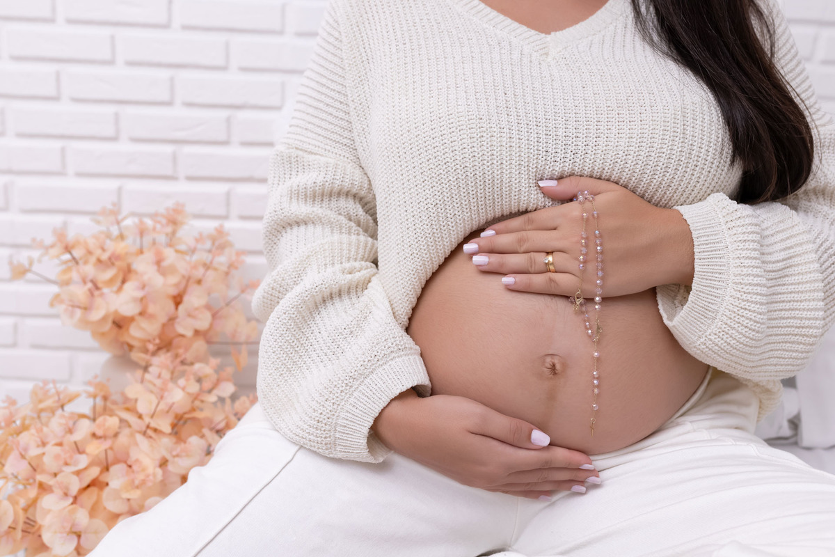 Ensaio gestante em Caraguatatuba - Ensaio gestante estúdio - Estúdio Fotógrafico Caraguatatuba - Gestante Caroline - Fotógrafa Caraguatatuba