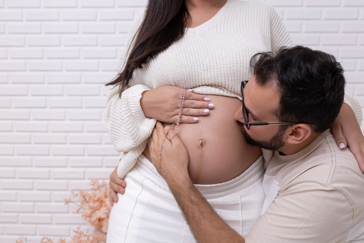 Ensaio gestante em Caraguatatuba - Ensaio gestante estúdio - Estúdio Fotógrafico Caraguatatuba - Gestante Caroline - Fotógrafa Caraguatatuba
