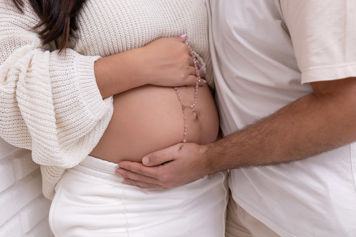 Ensaio gestante em Caraguatatuba - Ensaio gestante estúdio - Estúdio Fotógrafico Caraguatatuba - Gestante Caroline - Fotógrafa Caraguatatuba