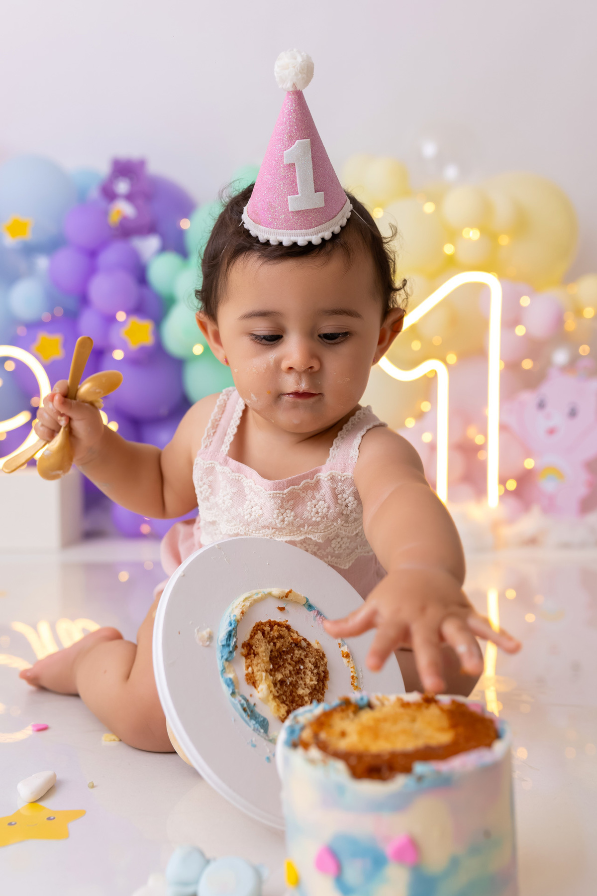 Smash the cake Caraguatatuba - Ensaio tema ursinhos carinhosos - Fotografia infantil Caraguatatuba - Primeiro aninho - Estúdio On Click Fotografia - Smash the cake temático