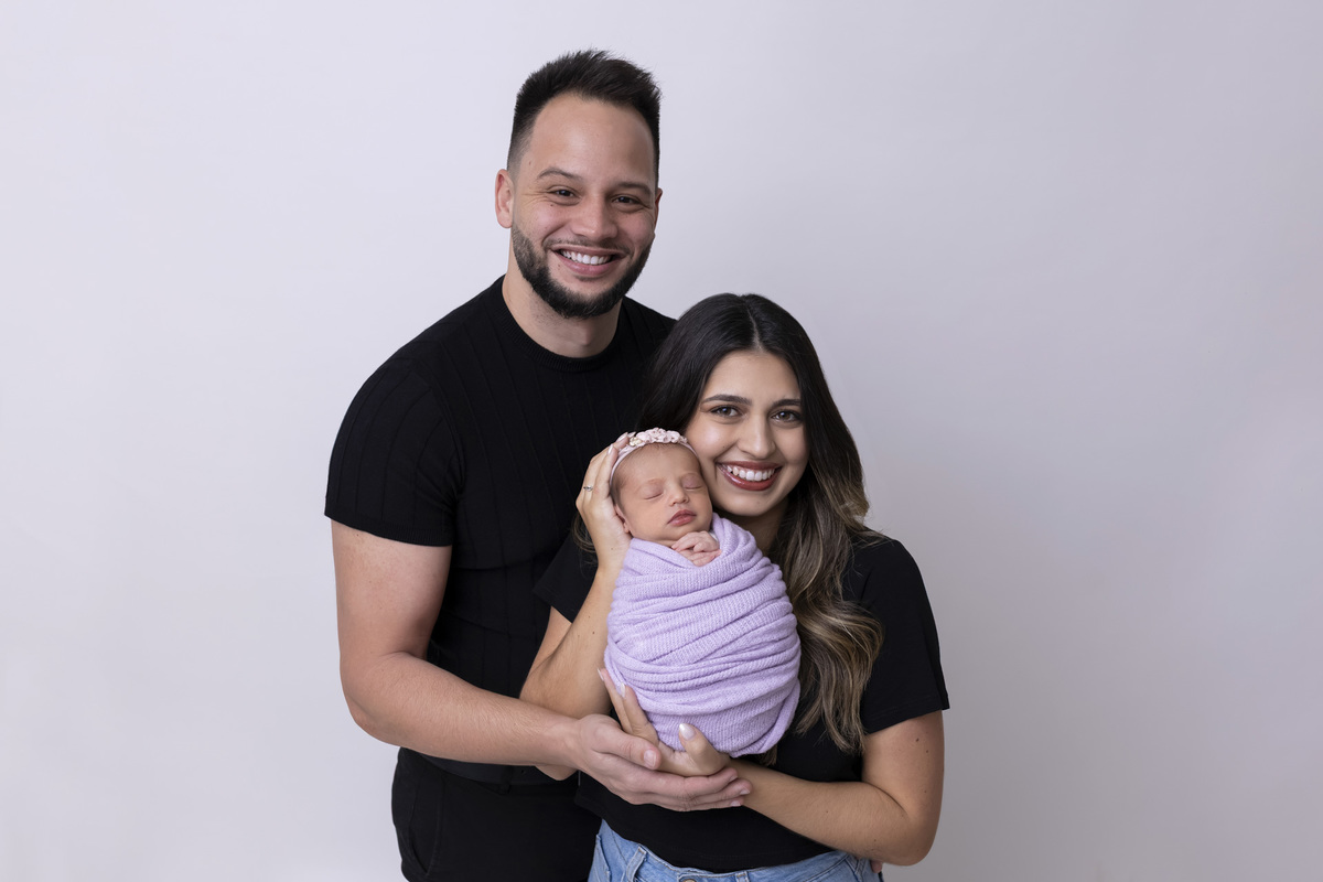Ensaio newborn da Sofia em estúdio em Caraguatatuba – especialista newborn 