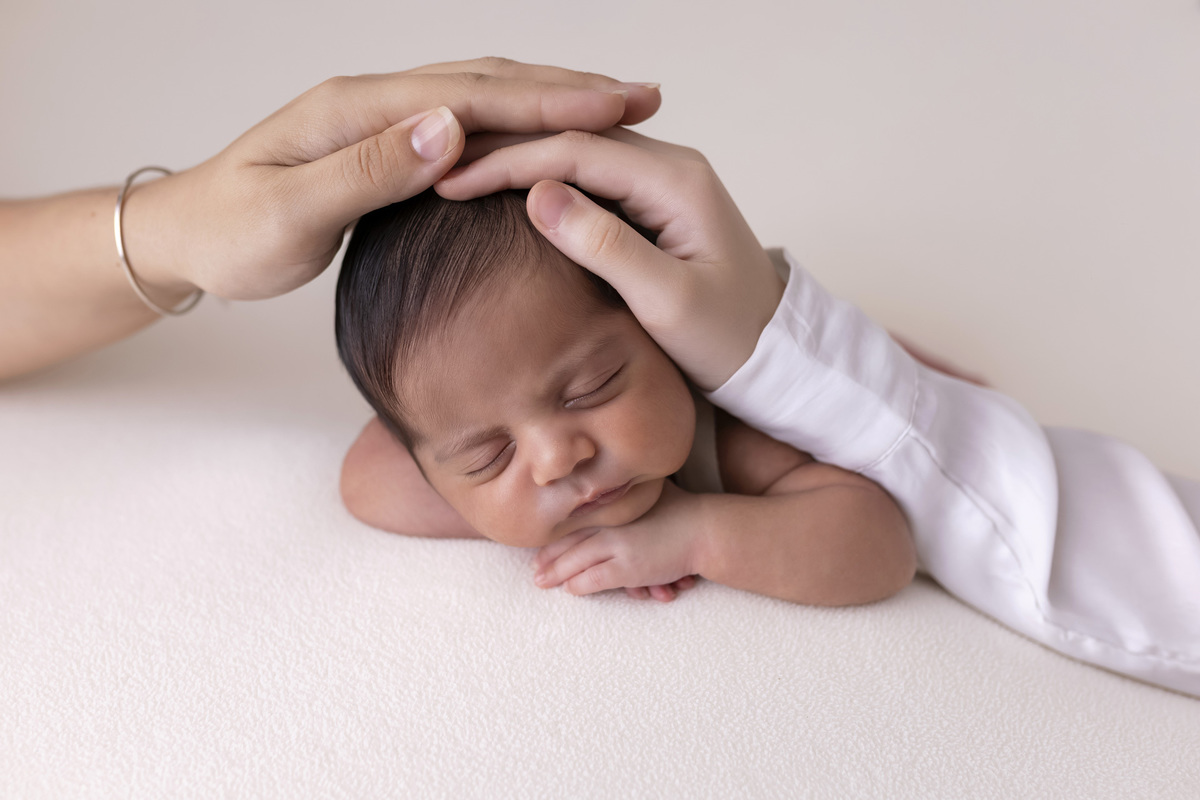Newborn do Miguel - Estúdio Caraguatatuba – fotografia newborn - fotógrafa caragua