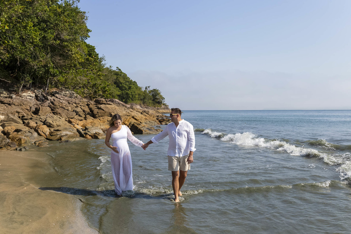 Ensaio gestante na Praia - Praia de Caraguatatuba - Ilha do Tamanduá - Ensaio gestante na praia da Claudia, esposo e Lívia
